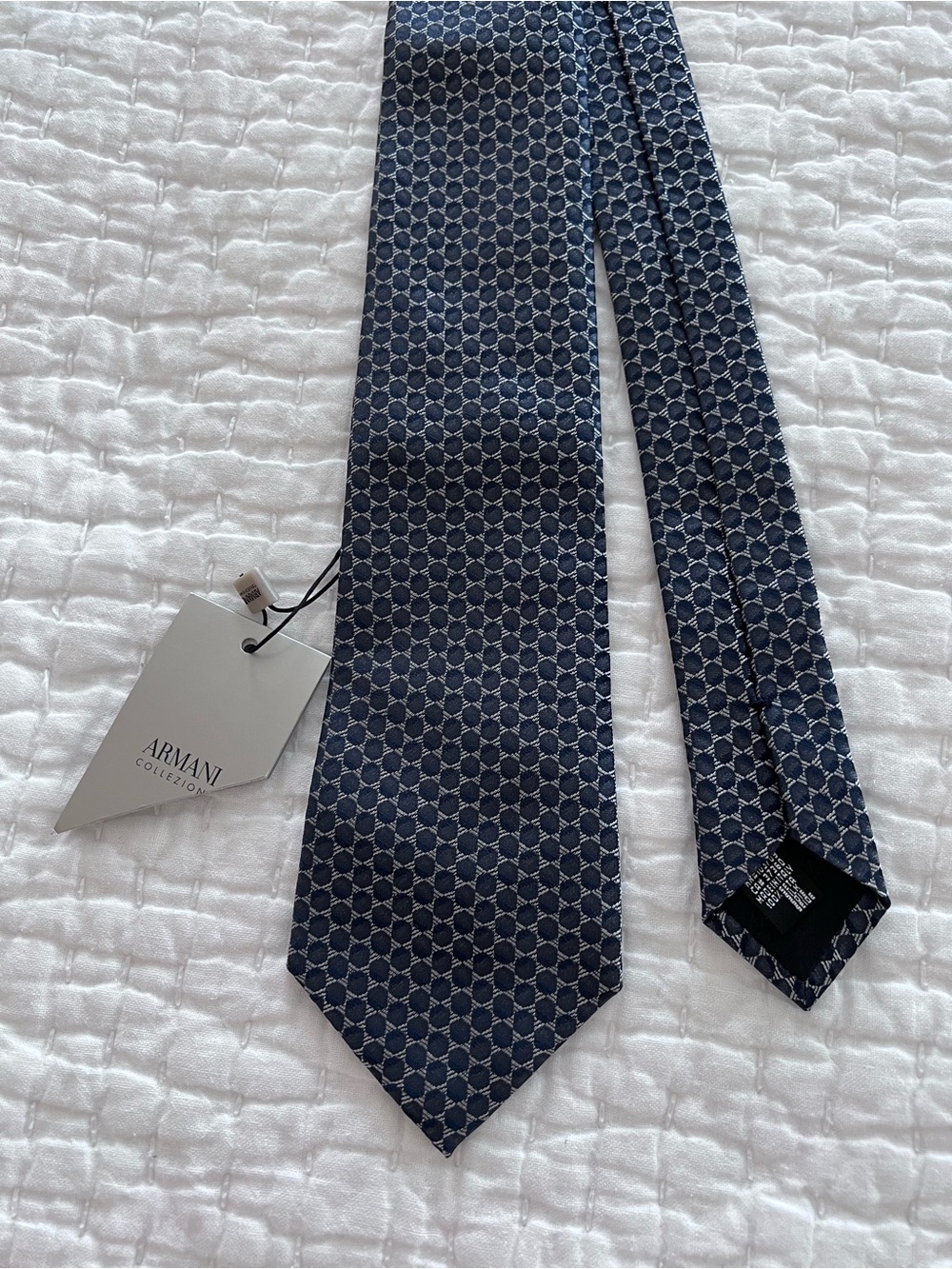NWT Armani Collezioni Silk Tie Navy Made in Italy